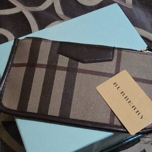 Burberry Checkered Wallet in Brown and Black Nevet Used